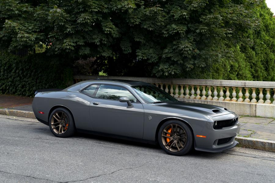  Dodge Challenger SRT Hellcat (LC) 2018 года  (фото 18 из 25)